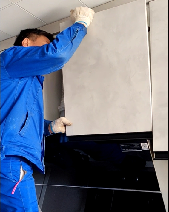 客戶說當初追媳婦就是靠著一手好廚藝才娶到家的，所以廚房是兩個人溫存的地方